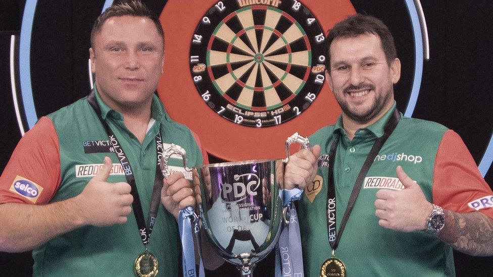 Gerwyn Price a Jonny Clayton