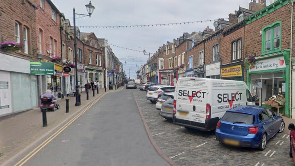 Diagonal parking bays on Senhouse Street