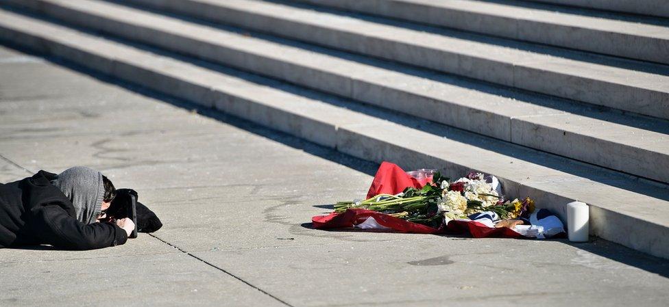 Supreme Court flowers