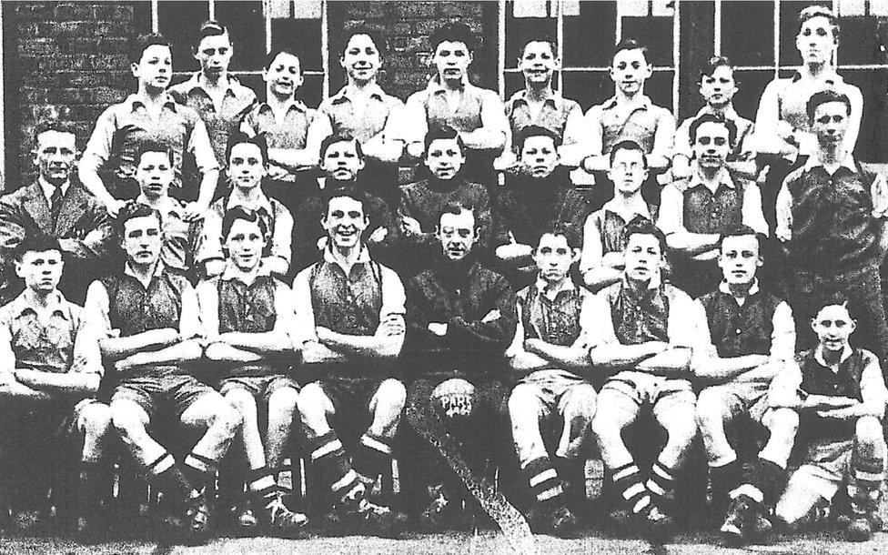 Jack Charlton (middle row, right) with Hirst Park Football team, 1950