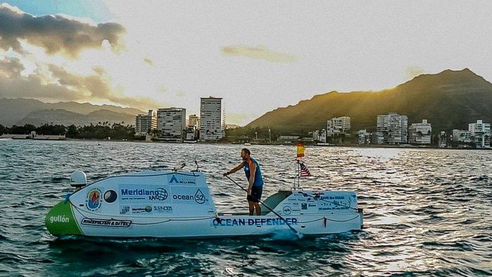 De-Rosa-Paddleboard.