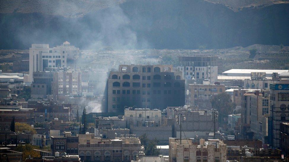 Smoke rises during the battle between former Yemeni President Ali Abdullah Saleh's supporters and the Houthi fighters in Sanaa, Yemen December 3, 2017