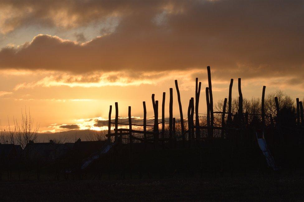 Friday's golden hour sunset over Shilton Country Park in Carterton