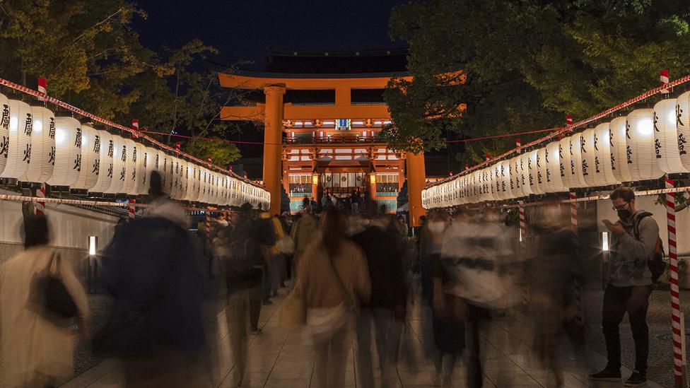 Scene outside a shrine in Kyoto