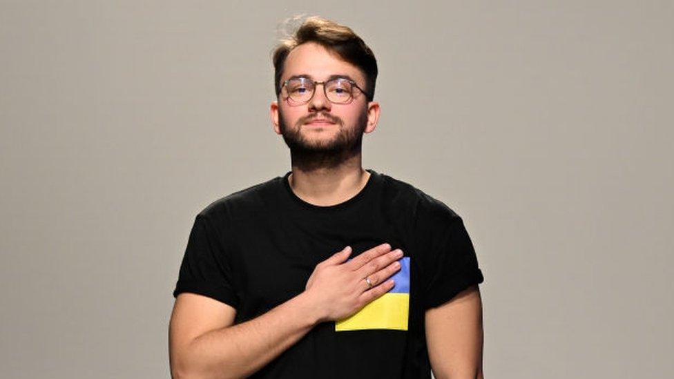 Ivan Frolov wearing a Ukrainian flag t-shirt