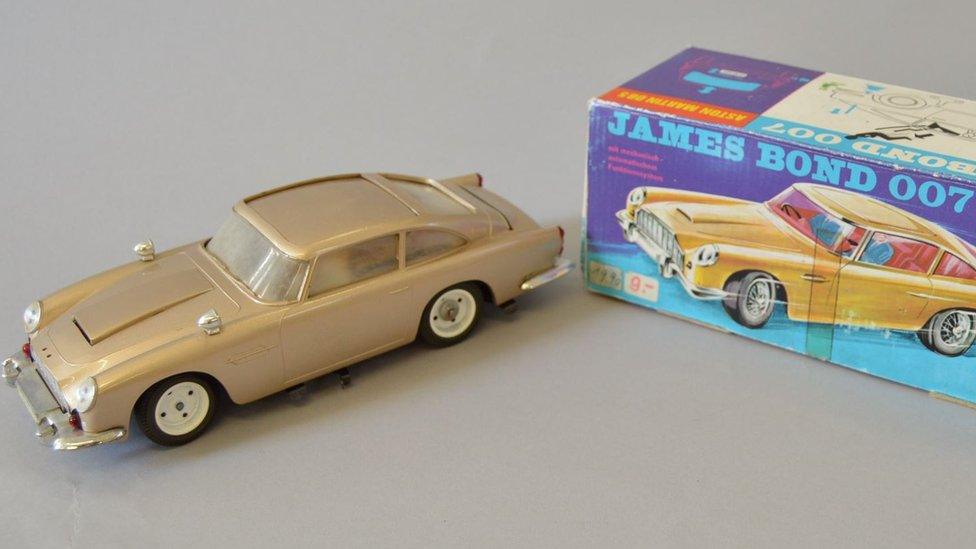 Aston Martin DB5 toy