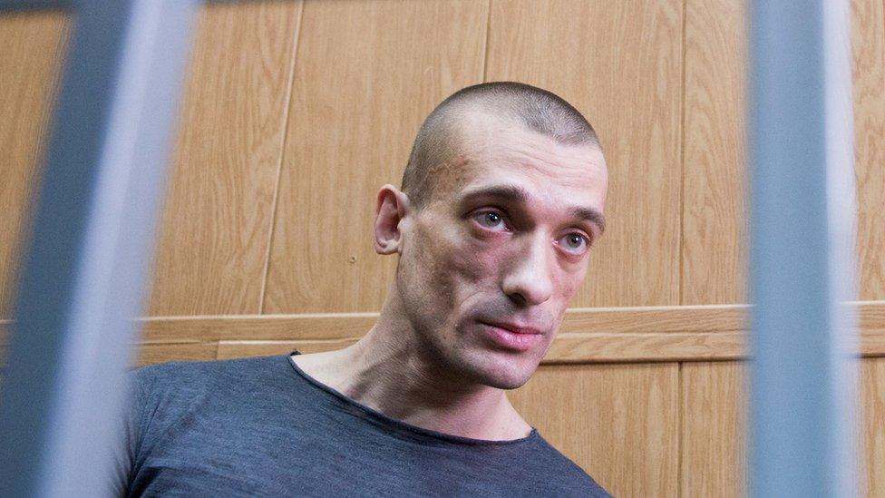 Pyotr Pavlensky in court, 18 May 16