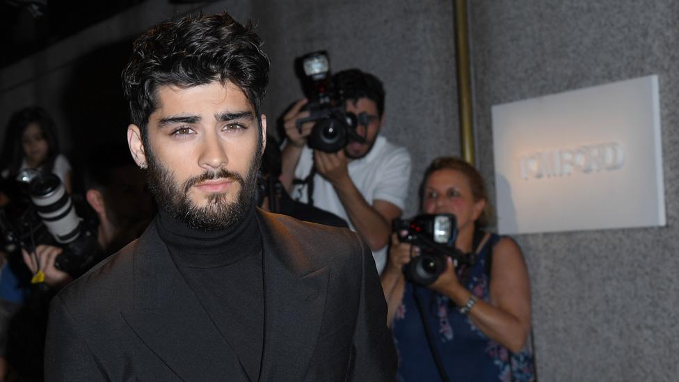 Zayn Malik is publishing a 'no holds barred' autobiography and it