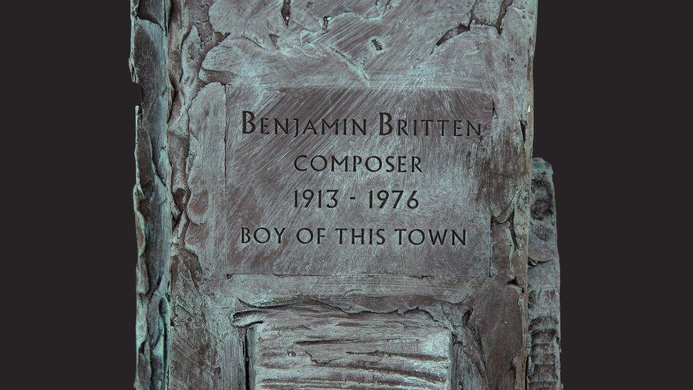 How the plaque on the statue will look, giving the years Benjamin Britten was born, 1913, and died, 1976