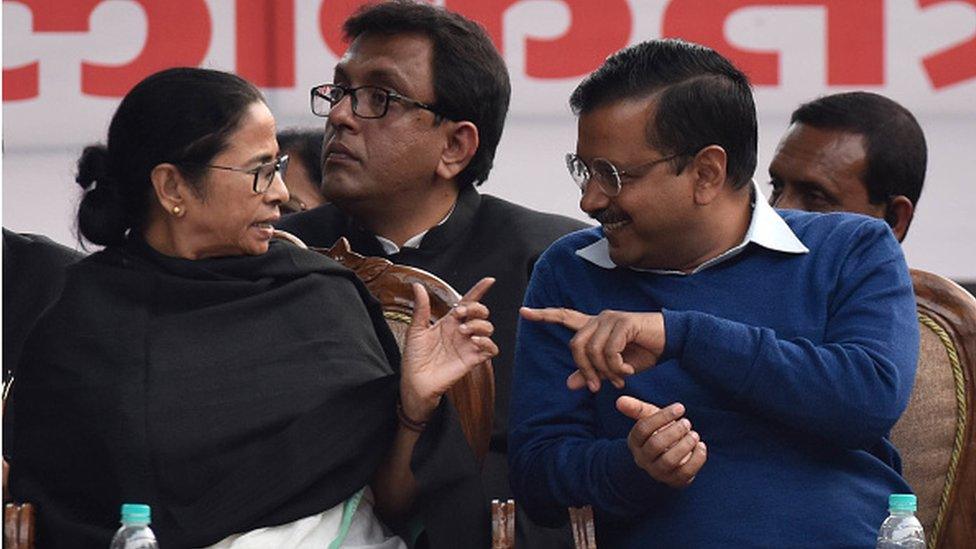 Chief Minister of Delhi Arvind Kejriwal and West Bengal Chief Minister Mamata Banerjee during the 'Save Democracy' rally to protest against the Bharatiya Janata Party (BJP) government, at Jantar Mantar, on February 13, 2019 in New Delhi, India.