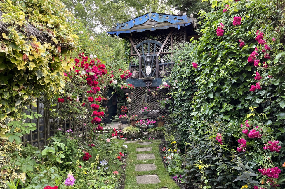 Rita and Roy Cooper, open garden