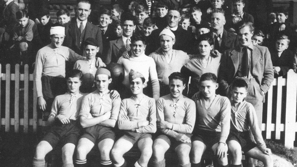 The Basque Boys at Wellesley Road, Great Yarmouth, Boxing Day 1937