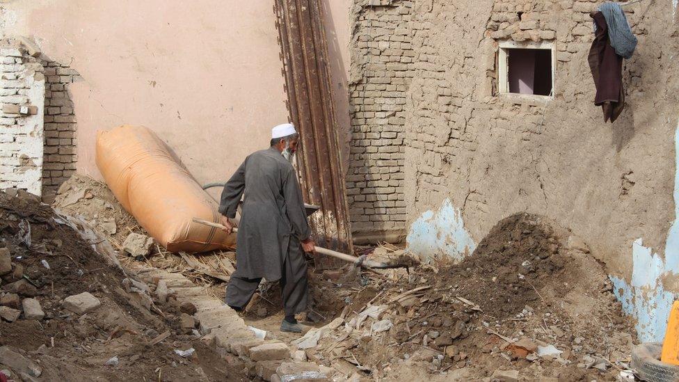 The battle for Kunduz has also caused damage to private property, but people are unsure whether they can expect compensation