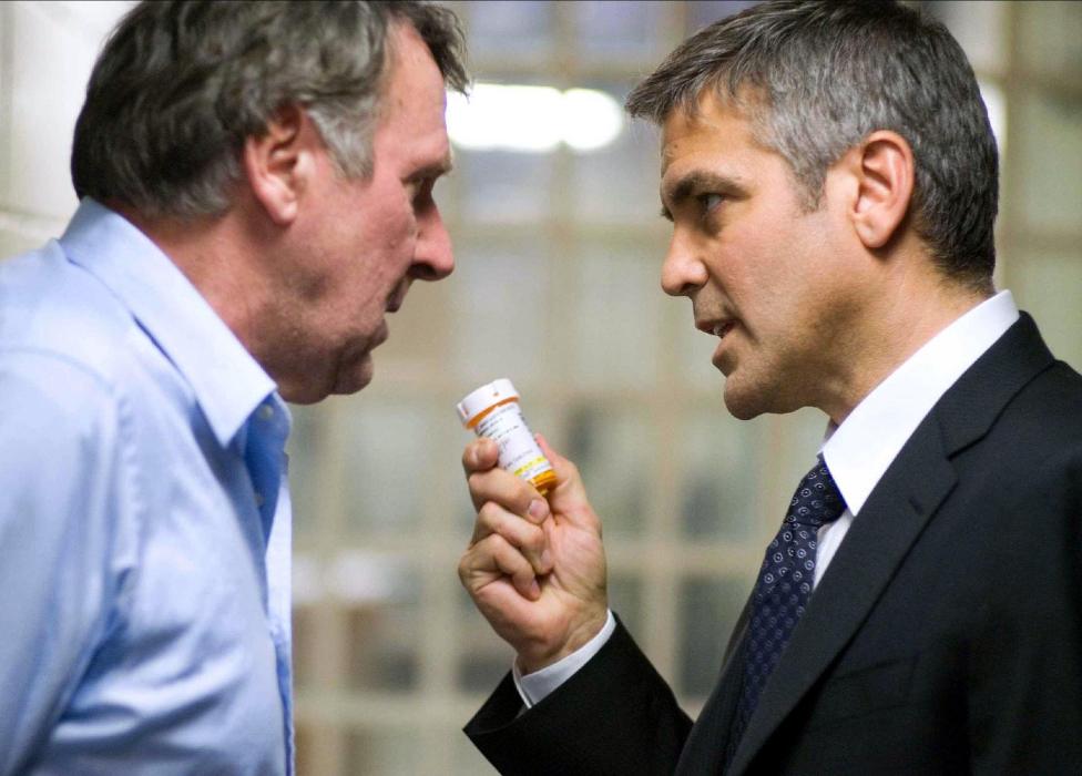 Tom Wilkinson and George Clooney in Michael Clayton