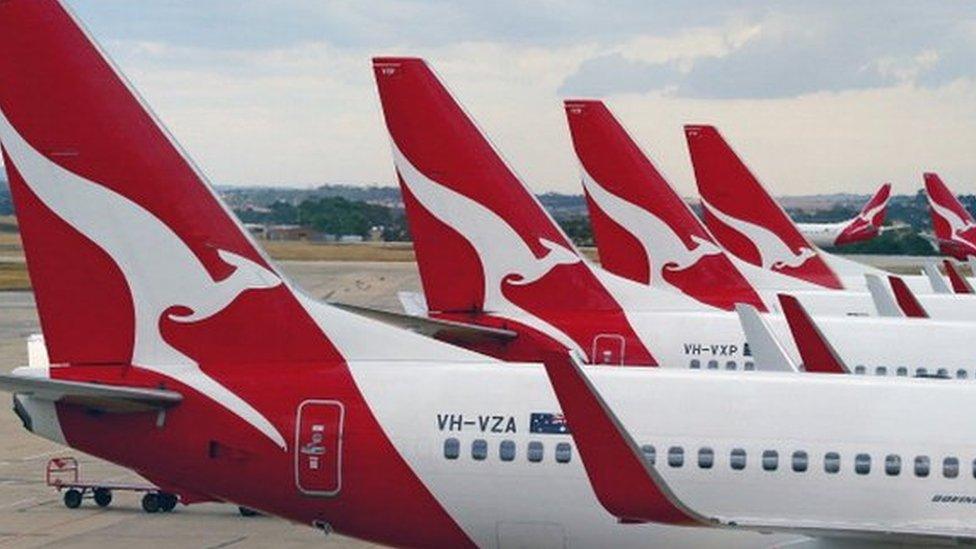 Qantas planes