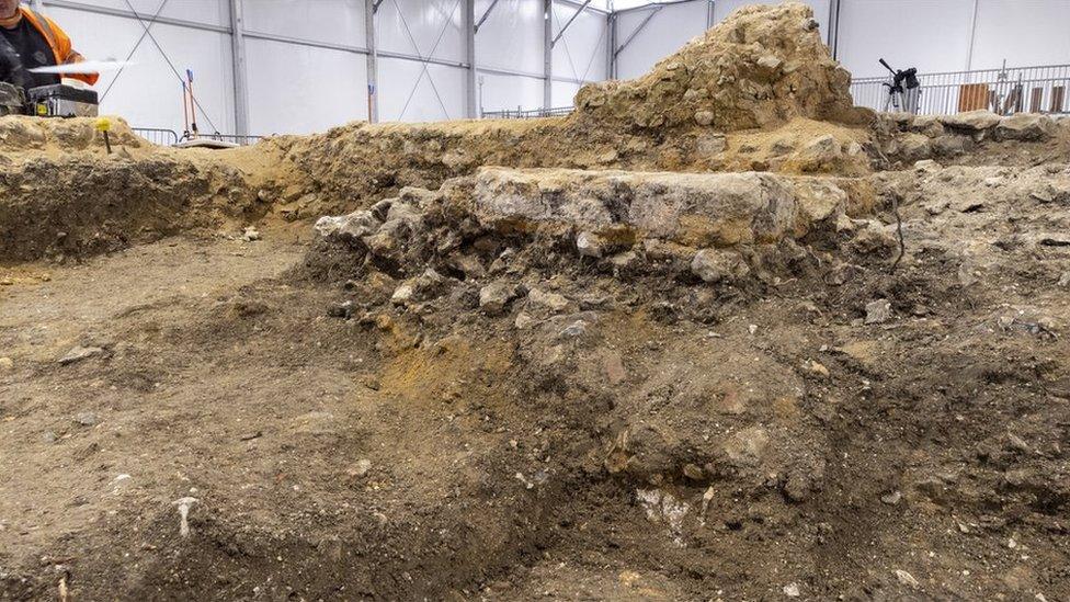 St Mary's Church archaeological dig, Anglo-Saxon church find