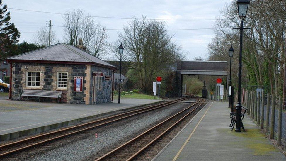 Dinas Station