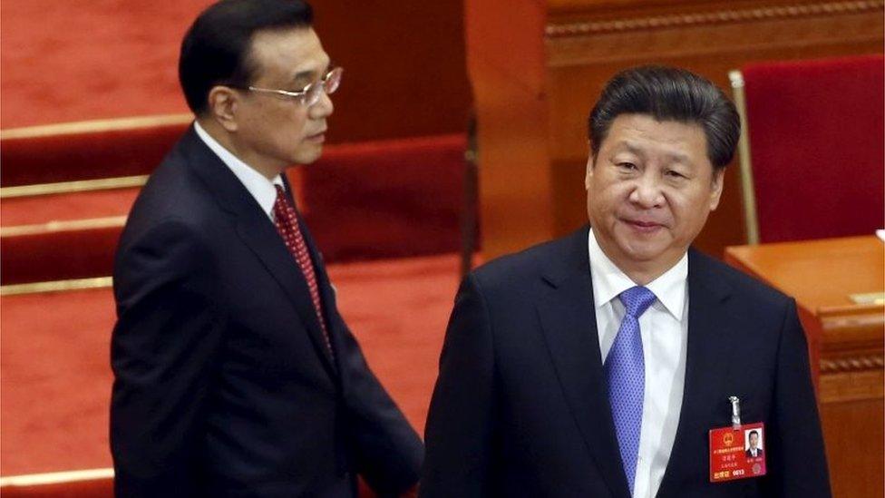 Premier Li Keqiang (L) and PM Xi Jinping in Beijing