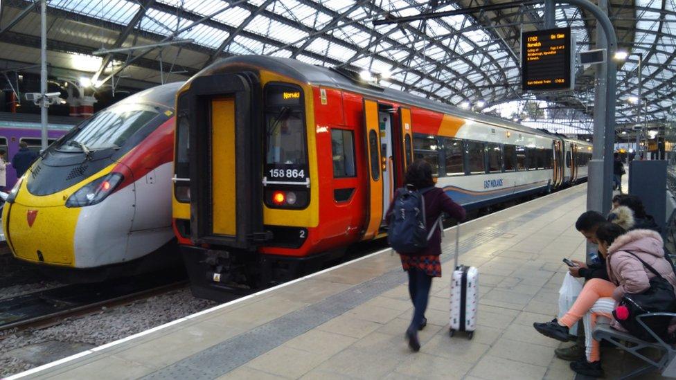 Liverpool Lime Street station platform