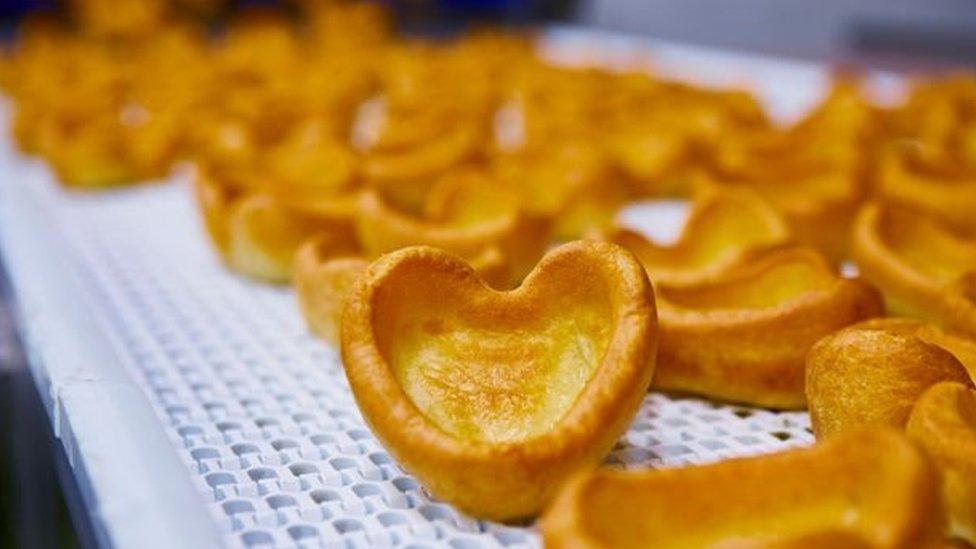 heart-shaped-yorkshire-puddings.