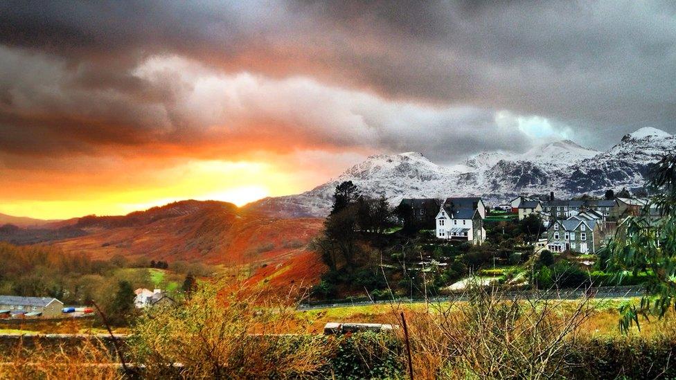 Blaenau Ffestiniog basking in winter sun