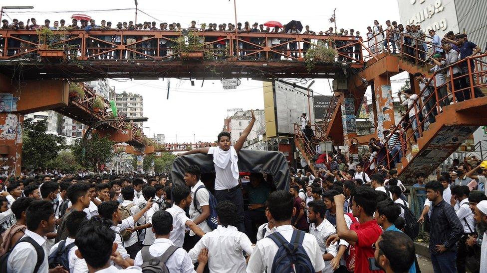 Protesting students in Dhaka