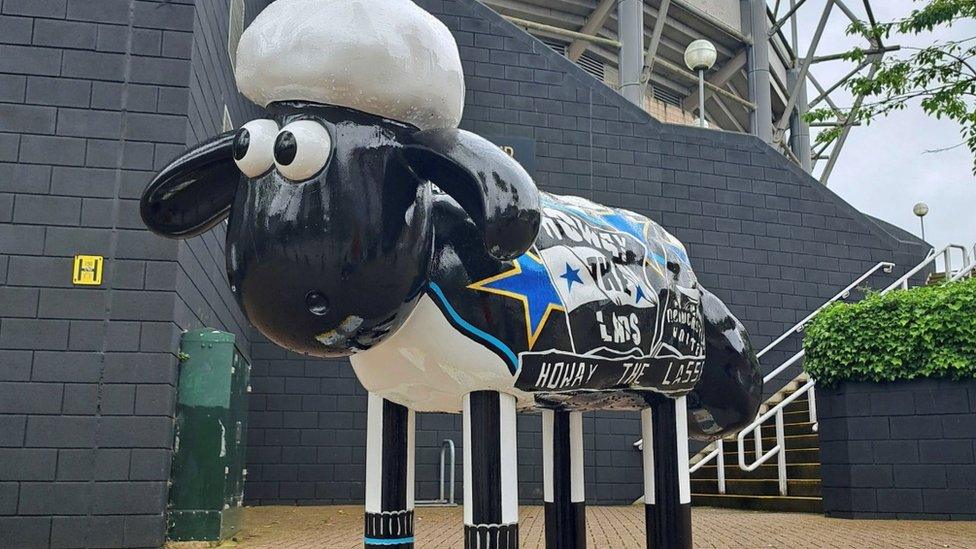 Wor Shaun outside St James' Park