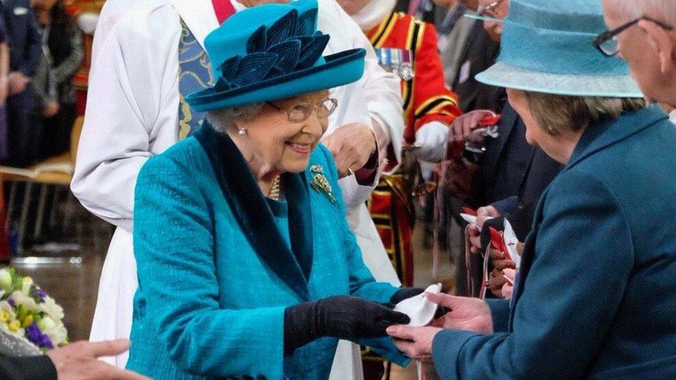 The Queen distributes Maundy money