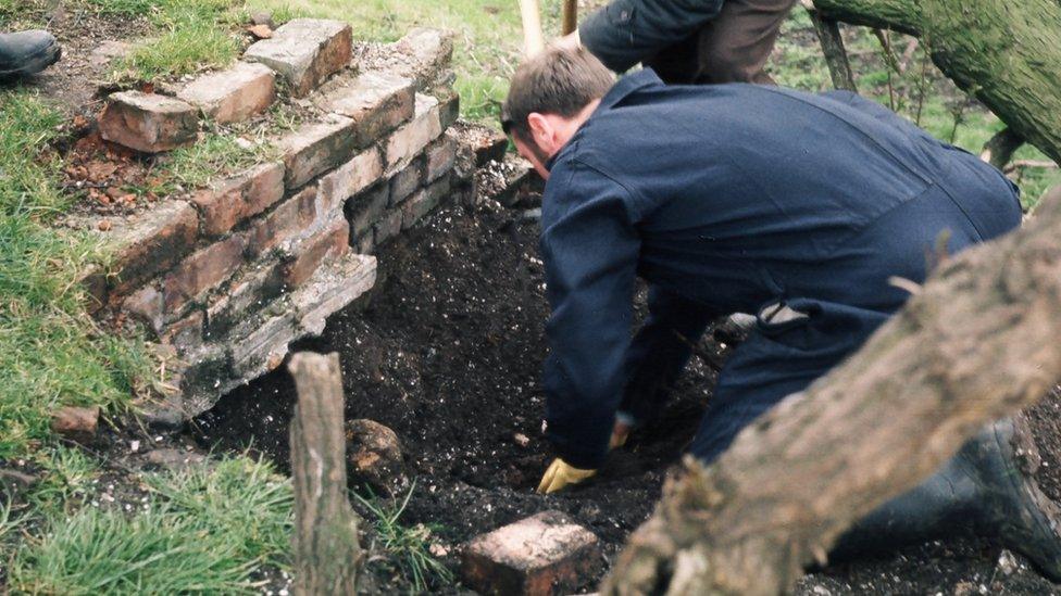 Police forensics at the scene in 1971