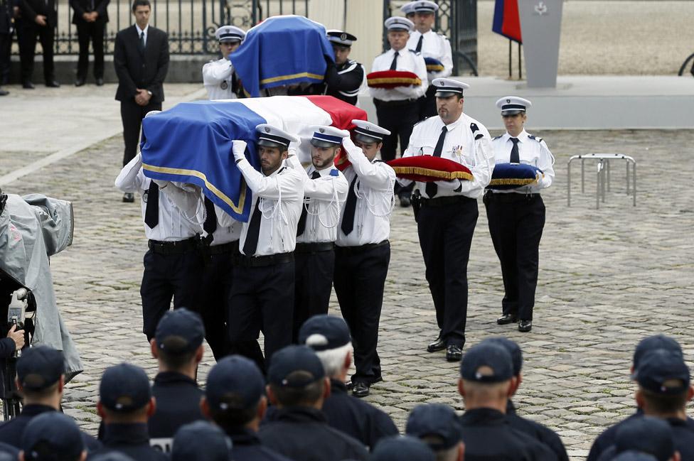 Yvelines Prefecture ceremony for Magnanville police murdered by Islamist, 17 Jun 16