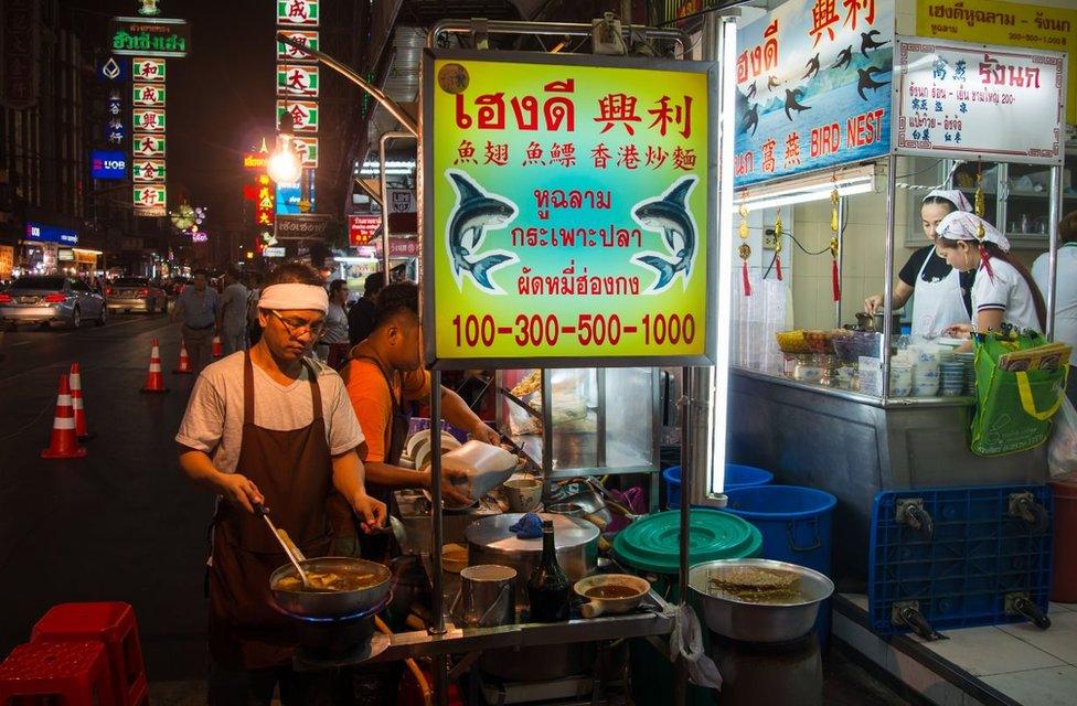 Picture of a Thai street hawker in Bangkok