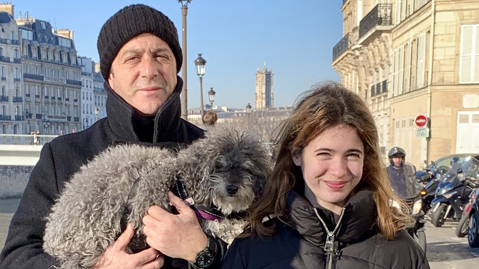 Mariano Janin with Mia and their dog Lola