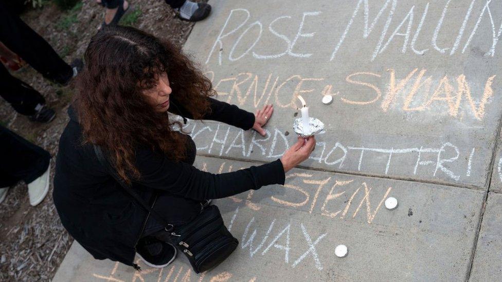 Vigil after synagogue shooting