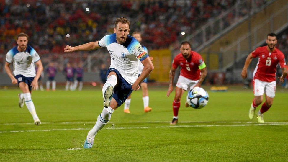 Harry Kane taking a penalty for England