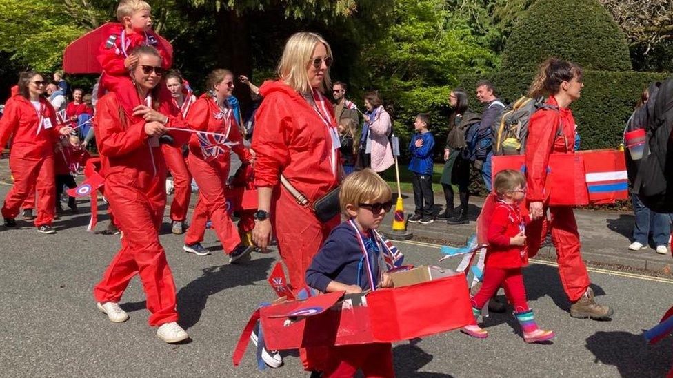 Ilkley Carnival 2023 procession