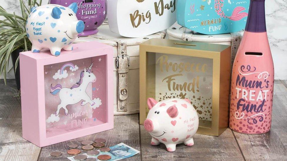 Money boxes and piggy banks