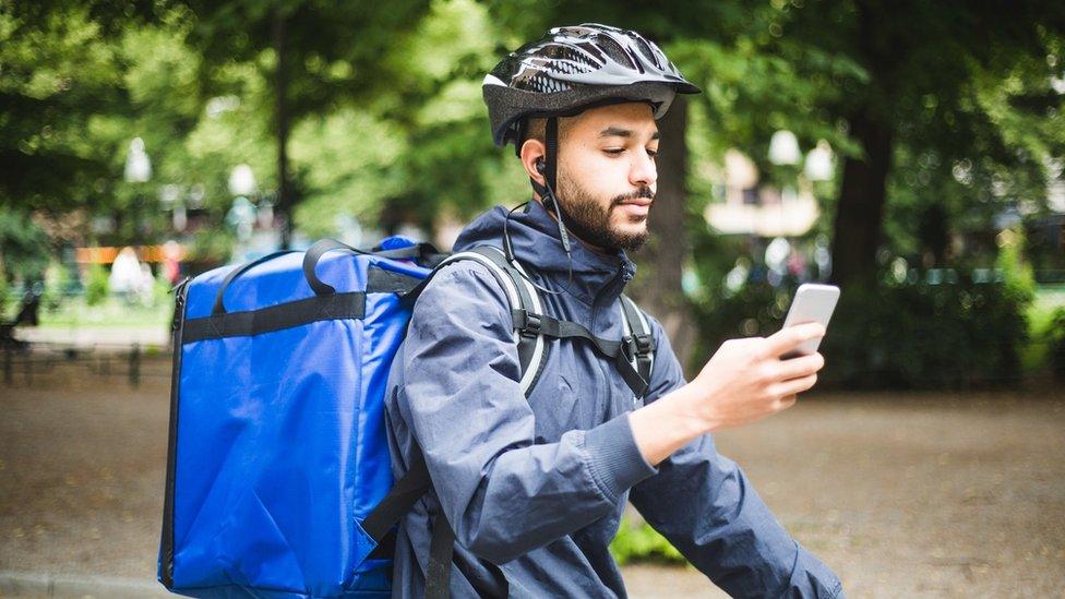 Bicycle delivery rider