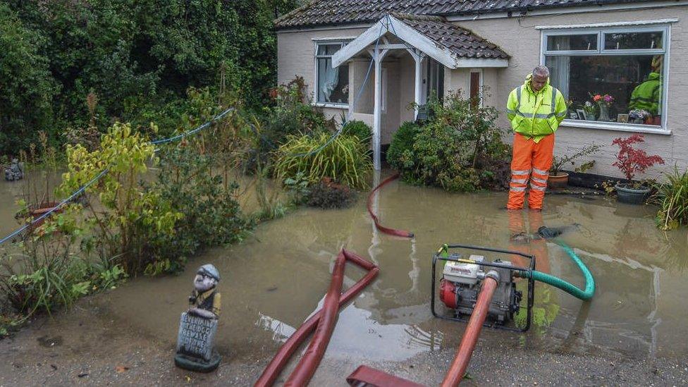 Pump and volunteer, Norfolk Road, Attleborough