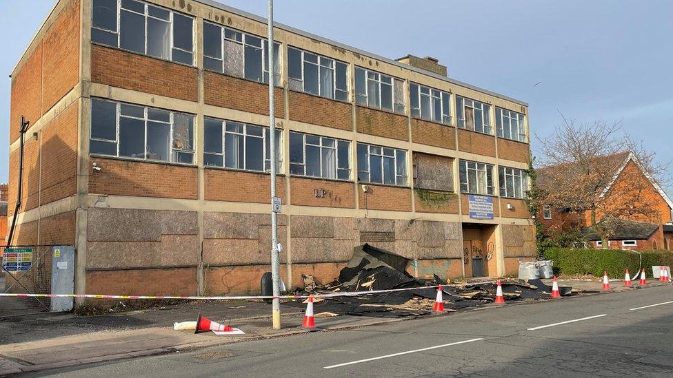 Parts of a roof blown on to Countersthorpe Road, Leicestershire