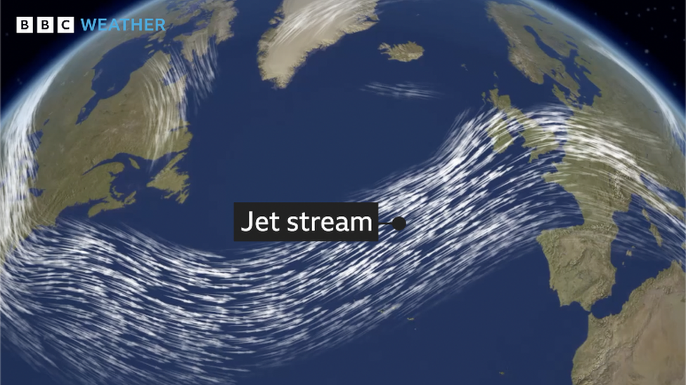 Graphic of the Atlantic with white wind streams from the east coast of America to Europe representing the jet stream.