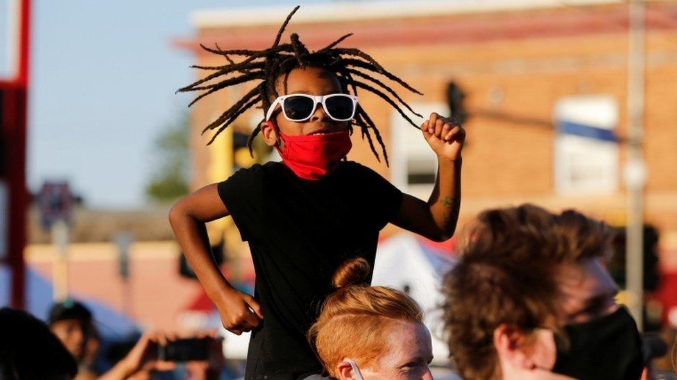 child-dancing.