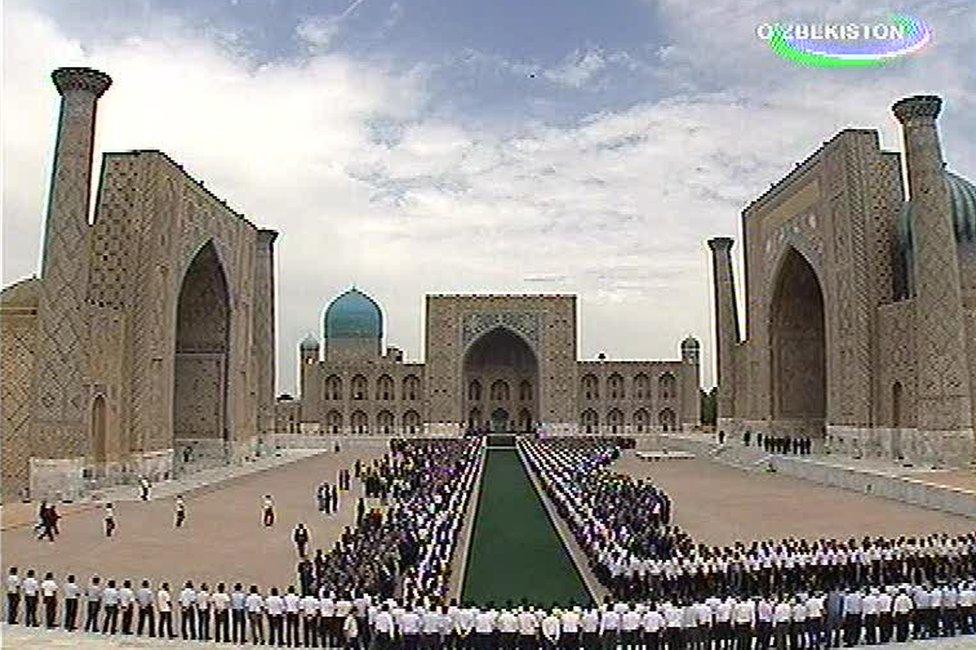 Screengrab from Uzbek state TV, showing the funeral of Islam Karimov