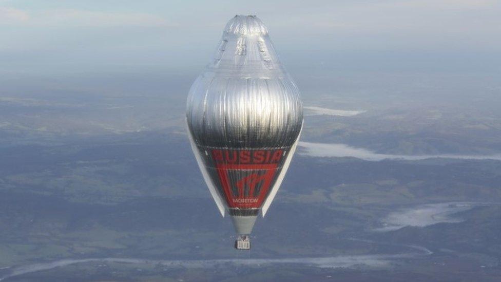 Fyodor Konyukhov's balloon over Australia