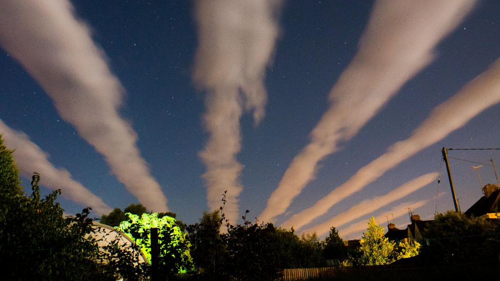 Cloud streets over Cirencester