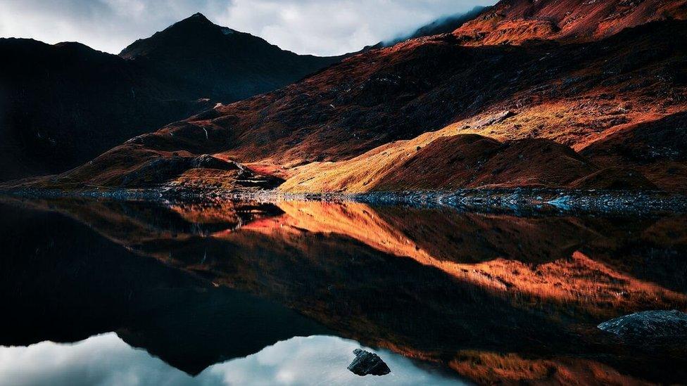 Llyn Llydaw a'r Wyddfa