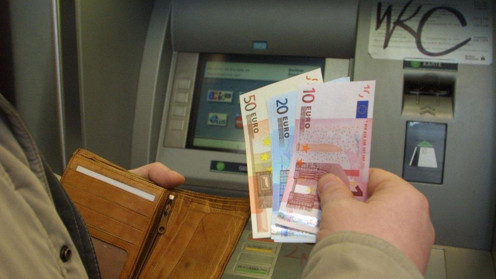 Euros/cashpoint in Germany, January 2002