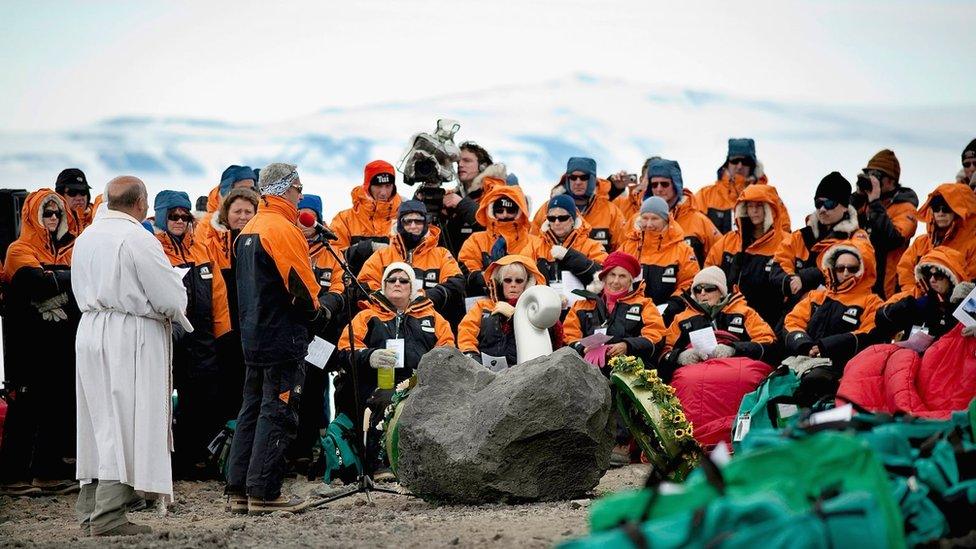 2011 memorial at Mount Erebus