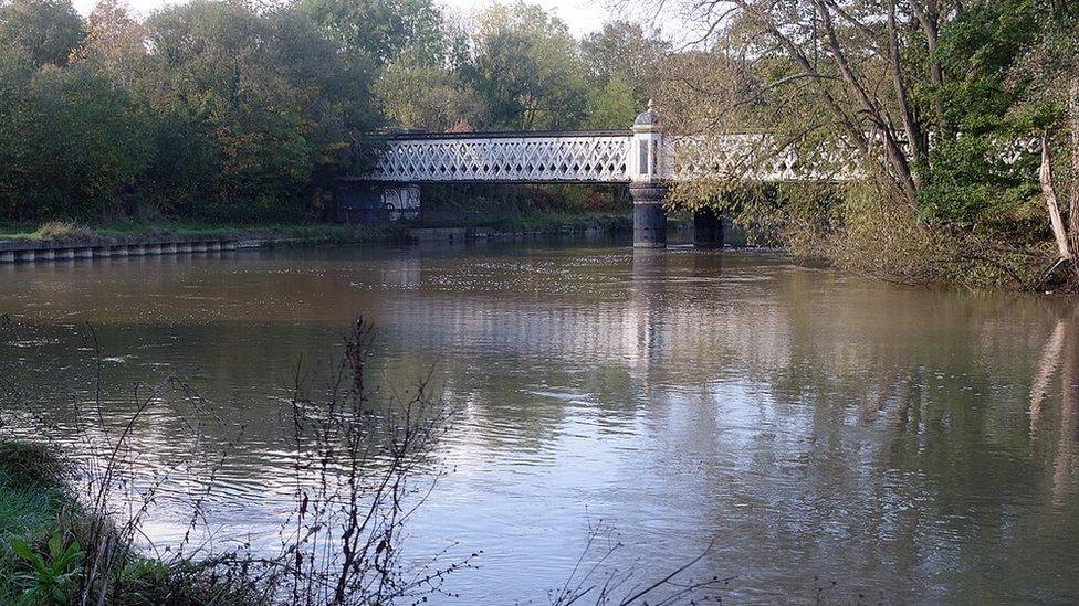 River Thames, Grandpont