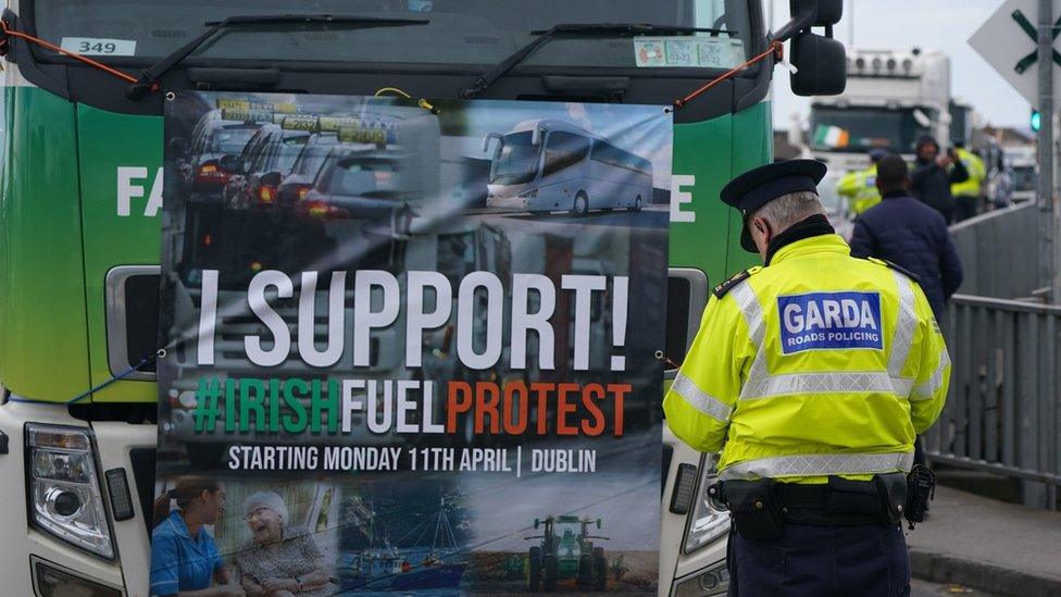 Truck blocking a Dublin bridge