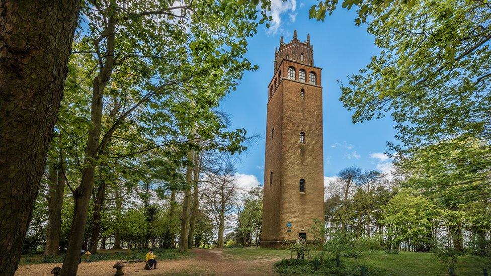 Faringdon Folly, on Folly Hill